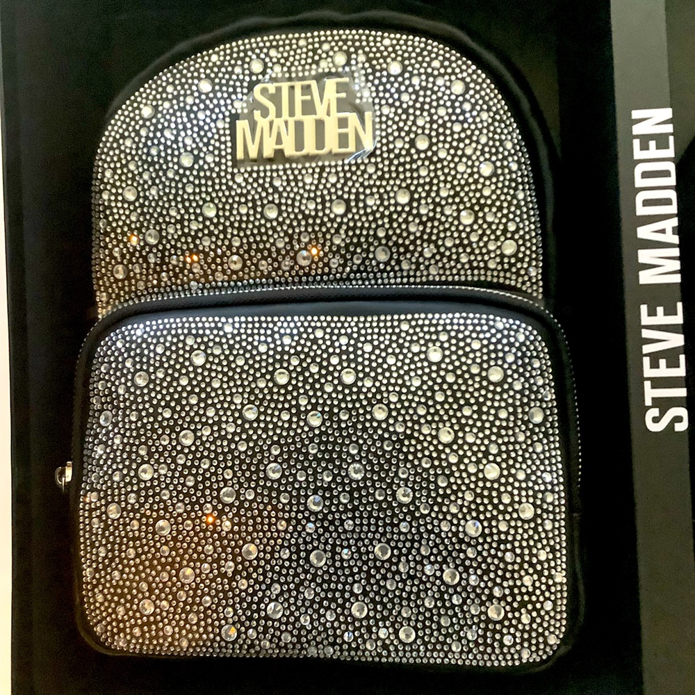Steve Madden Rhinestone Backpack & Winter Hat 2 pc. Gift Set New In Box - Picture 2 of 4
